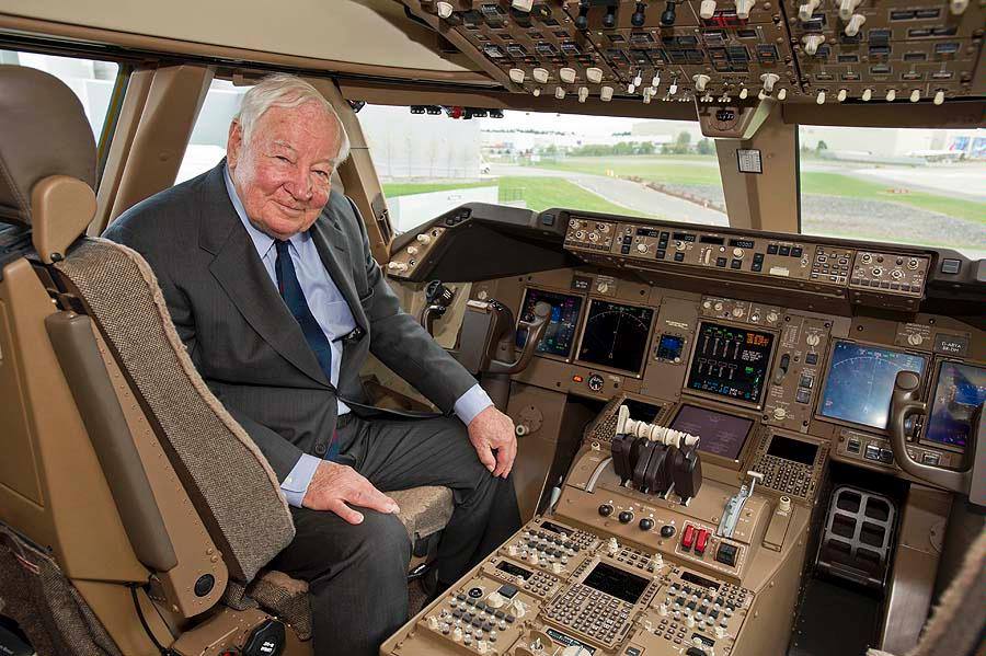 Joe Sutter: Father of Boeing 747, Dies at 95